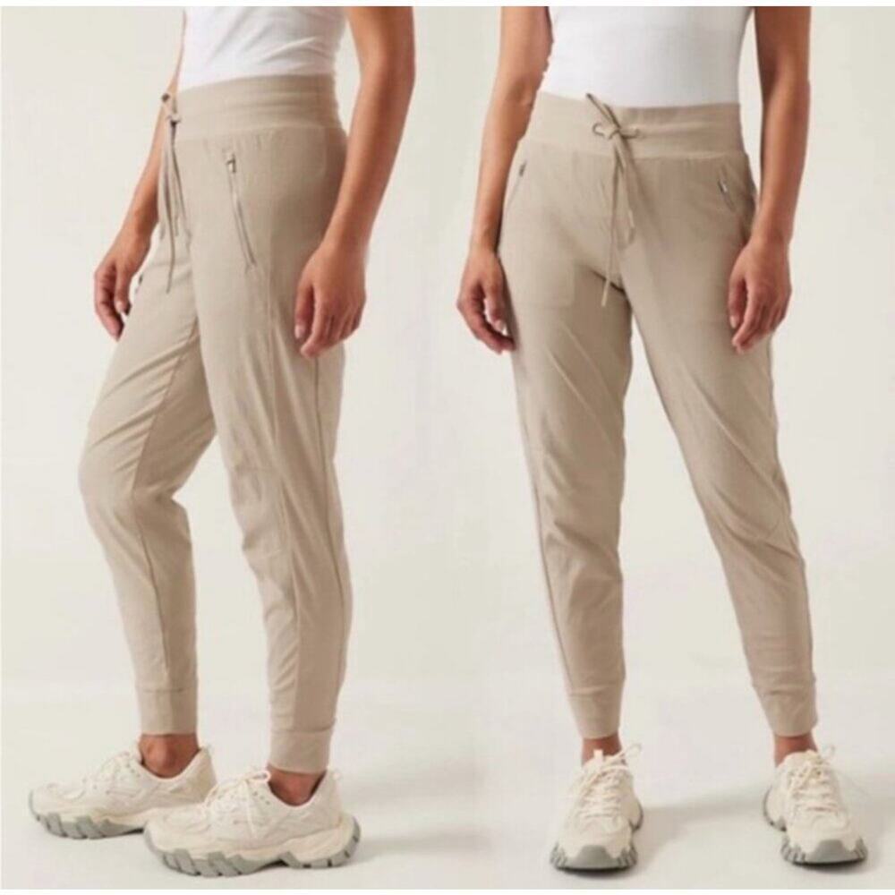 Athleta Trekkie North High-Rise Joggers Womens Sz 6 Light Tan/Khaki 405726 EUC